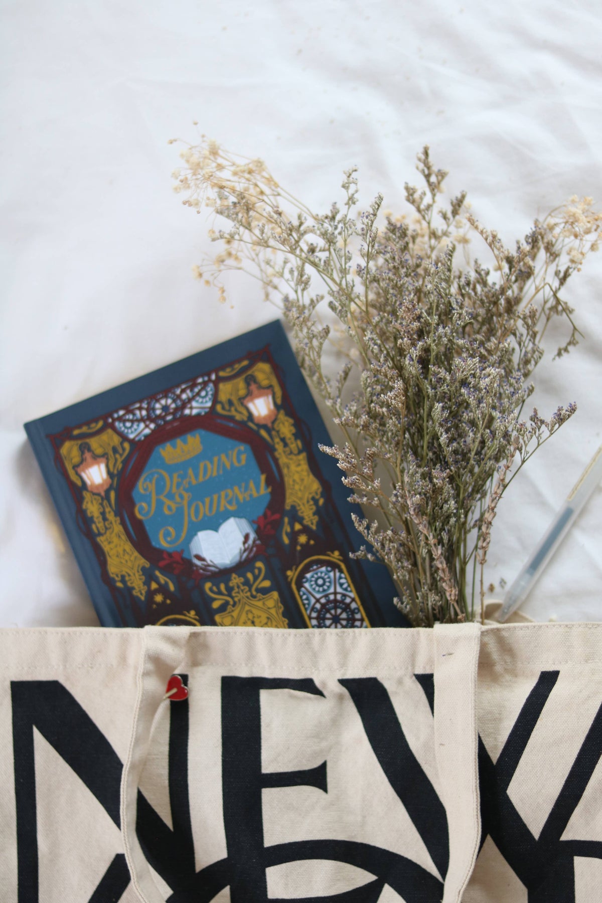 Bound to bloom - The Royal: Reading Journal